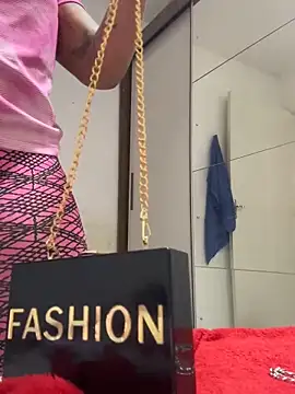 Snapshot of Dudarob22 chatting on October 11, 2025, 5:11 pm Dudarob22 online show from October 11, 2025, 5:11 pm