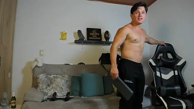 julian wallace online show from December 18, 2025, 6:25 pm