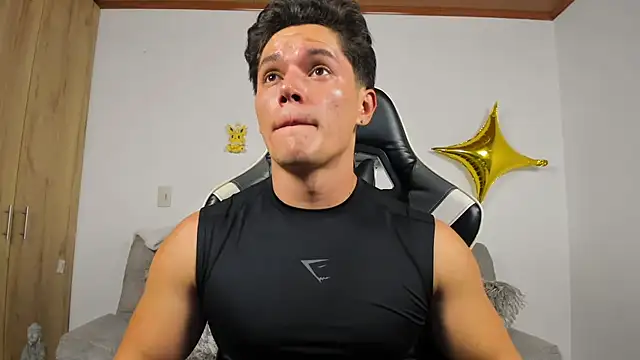 julian wallace online show from January 7, 2026, 8:44 pm