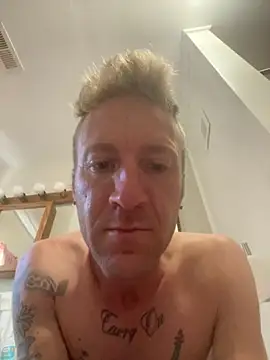 Snapshot of bentoverblonde chatting on October 1, 2025, 3:40 pm bentoverblonde online show from October 1, 2025, 3:40 pm