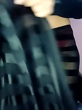 L ucy1 online show from November 28, 2025, 6:32 pm