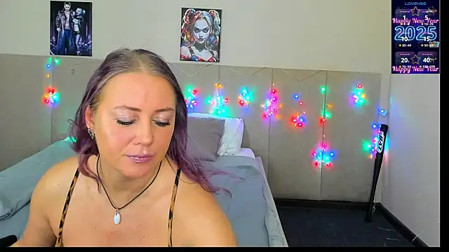 Snapshot of MuscleXXXBarbie chatting on February 7, 2025, 6:13 pm MuscleXXXBarbie online show from February 7, 2025, 6:13 pm