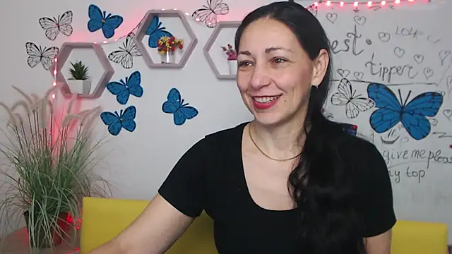 LiluGrants online show from March 19, 2025, 7:06 pm