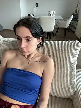 Lena Lang online show from February 13, 2026, 12:56 pm