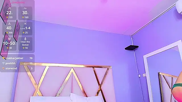 Beautifulskinny18 online show from January 16, 2025, 7:31 pm