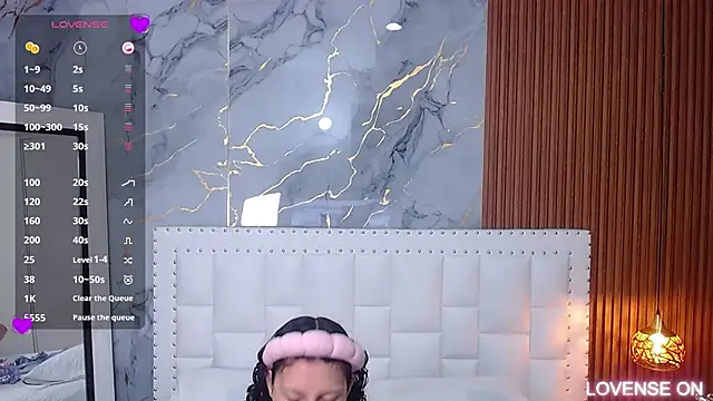 Beautifulskinny18 online show from March 11, 2025, 1:56 pm