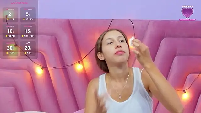 Beautifulskinny18 online show from February 19, 2026, 7:32 pm