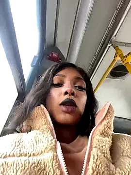 TIFFANYYSTAR online show from October 7, 2025, 2:25 pm