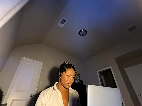 wynterheat online show from December 21, 2025, 6:20 am