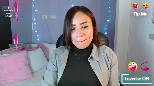 Paulina 627 online show from November 8, 2025, 3:56 pm