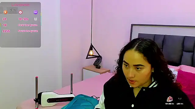 Ayla martinez online show from September 26, 2025, 2:37 am