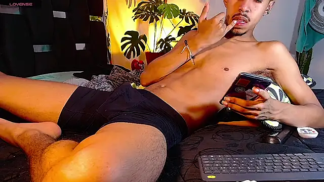 RyanRizzo online show from December 5, 2024, 4:01 pm