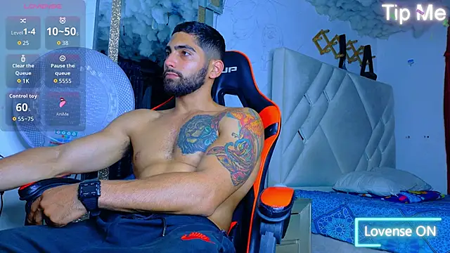 Snapshot of Rich_boy01 chatting on January 17, 2026, 7:28 pm Rich boy01 online show from January 17, 2026, 7:28 pm