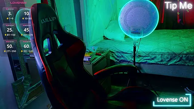 Snapshot of Rich_boy01 chatting on February 14, 2026, 6:15 pm Rich boy01 online show from February 14, 2026, 6:15 pm