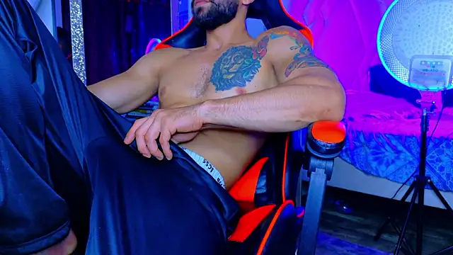 Snapshot of Rich_boy01 chatting on February 22, 2026, 3:21 pm Rich boy01 online show from February 22, 2026, 3:21 pm