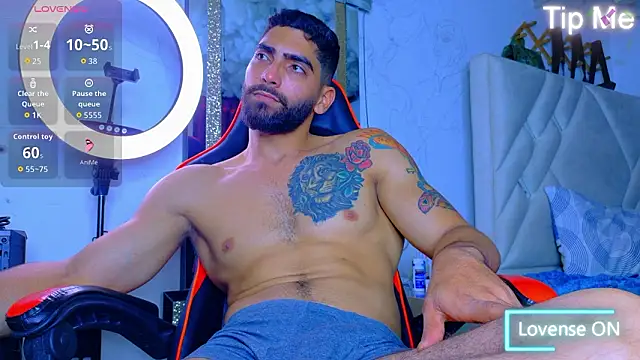 Snapshot of Rich_boy01 chatting on February 25, 2026, 2:32 am Rich boy01 online show from February 25, 2026, 2:32 am