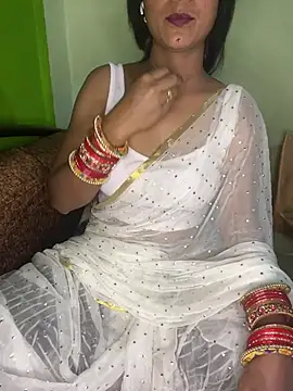 PUNAM BABY1 online show from April 25, 2026, 6:27 pm