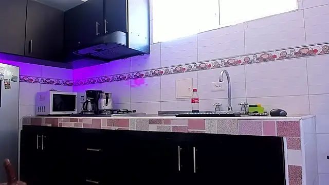 Emma-evans online show from November 1, 2025, 2:30 pm