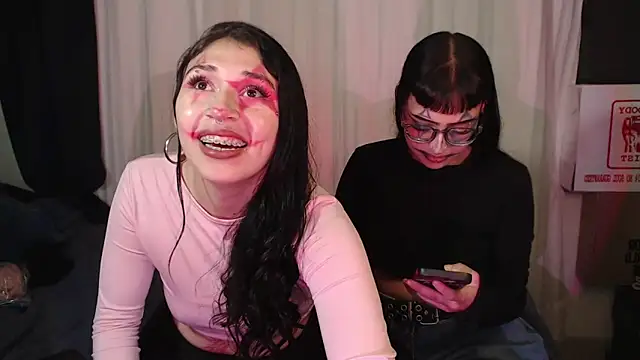 Snapshot of Zowi_Hottiee chatting on October 25, 2025, 1:46 am Zowi Hottiee online show from October 25, 2025, 1:46 am