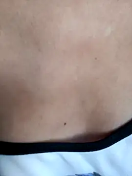 Nandasant09 online show from November 8, 2025, 4:07 pm