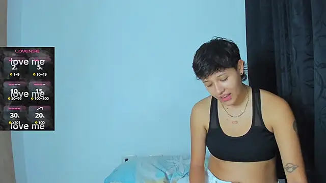 violet casper  online show from December 7, 2024, 3:25 am