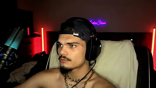 JordanShow online show from November 29, 2025, 8:01 pm