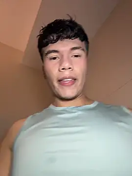 Logan smith1 online show from October 31, 2025, 9:49 pm