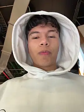 Logan smith1 online show from November 8, 2025, 1:22 pm