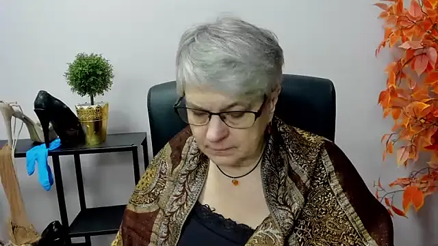 IrisDream online show from December 31, 2024, 7:10 am