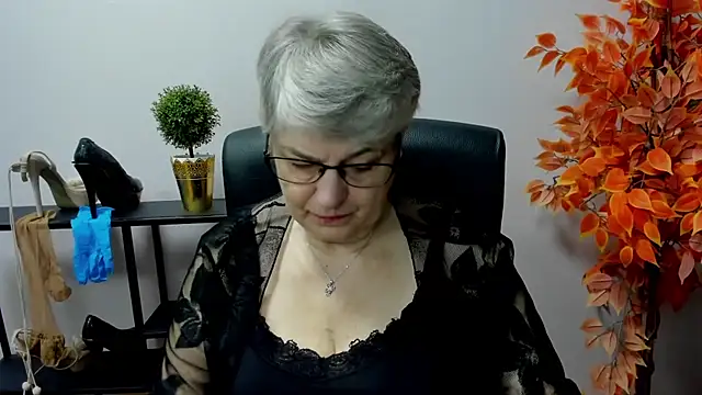 IrisDream online show from March 3, 2025, 7:21 am