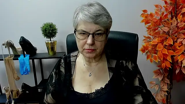 IrisDream online show from March 3, 2025, 10:49 am