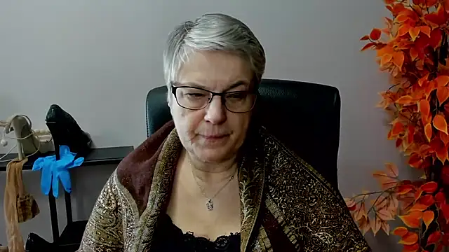 IrisDream online show from March 18, 2025, 11:08 am