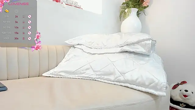 iiris  online show from January 8, 2025, 3:07 pm