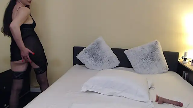 Melissa Mely online show from January 8, 2025, 4:44 am