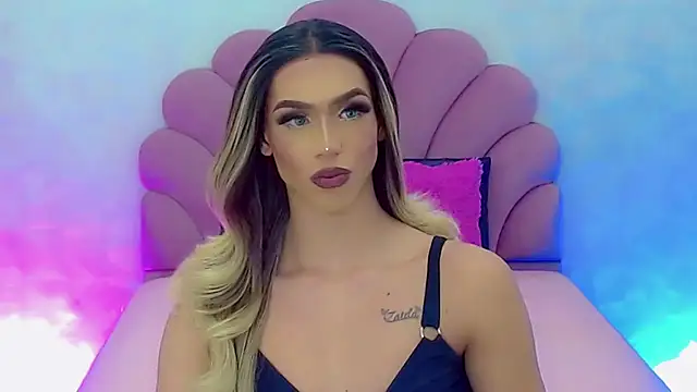 Snapshot of briana_sex32 chatting on January 15, 2025, 11:21 am briana sex32 online show from January 15, 2025, 11:21 am