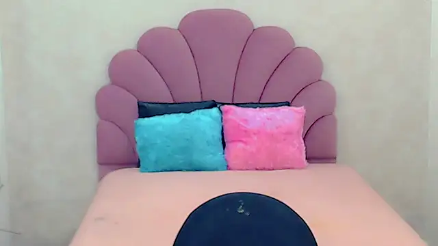Snapshot of briana_sex32 chatting on February 7, 2025, 11:12 am briana sex32 online show from February 7, 2025, 11:12 am