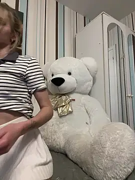 Liya my online show from January 7, 2026, 3:47 pm