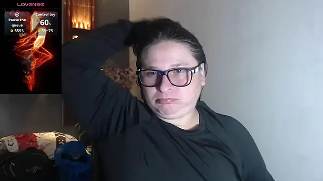 Snapshot of katty_femdom chatting on October 7, 2025, 12:46 pm katty femdom online show from October 7, 2025, 12:46 pm