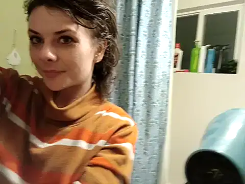 Phoenixmonroe0810 online show from December 26, 2024, 6:41 am