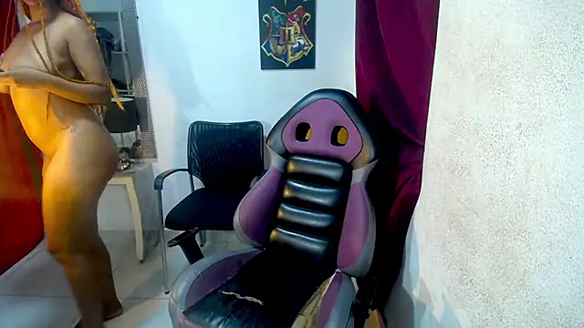 diabla sexyboobs online show from January 17, 2026, 3:44 am