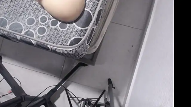 diabla sexyboobs online show from February 27, 2026, 3:28 am