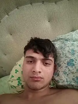 Snapshot of boy_3835 chatting on March 19, 2025, 1:51 pm boy 3835 online show from March 19, 2025, 1:51 pm