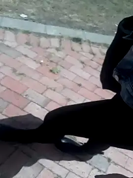 sophie banger online show from November 9, 2025, 4:49 pm