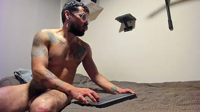 leondevereda online show from October 21, 2025, 1:17 am