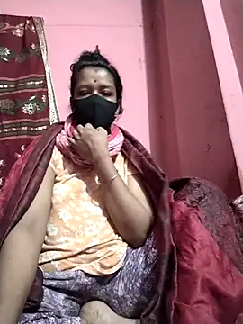 Snapshot of Oindrila-Rani chatting on November 17, 2025, 12:49 am Oindrila-Rani online show from November 17, 2025, 12:49 am