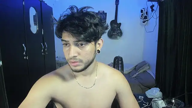 Snapshot of maxximus_100 chatting on January 16, 2026, 6:17 am maxximus 100 online show from January 16, 2026, 6:17 am