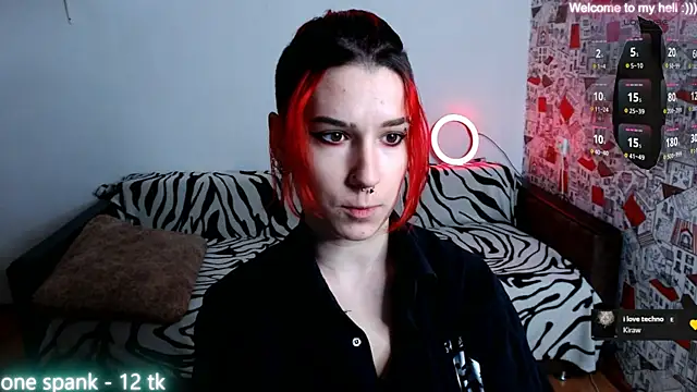 Miya Wey  online show from December 7, 2024, 1:18 pm