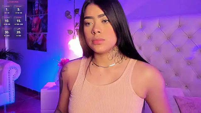 ZoeHarris online show from September 24, 2025, 12:08 pm