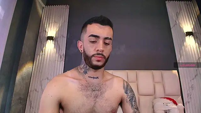 Marcelo ruiz  online show from December 1, 2025, 6:57 pm