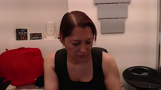 Snapshot of eva_twiss chatting on May 5, 2026, 12:46 pm eva twiss online show from May 5, 2026, 12:46 pm